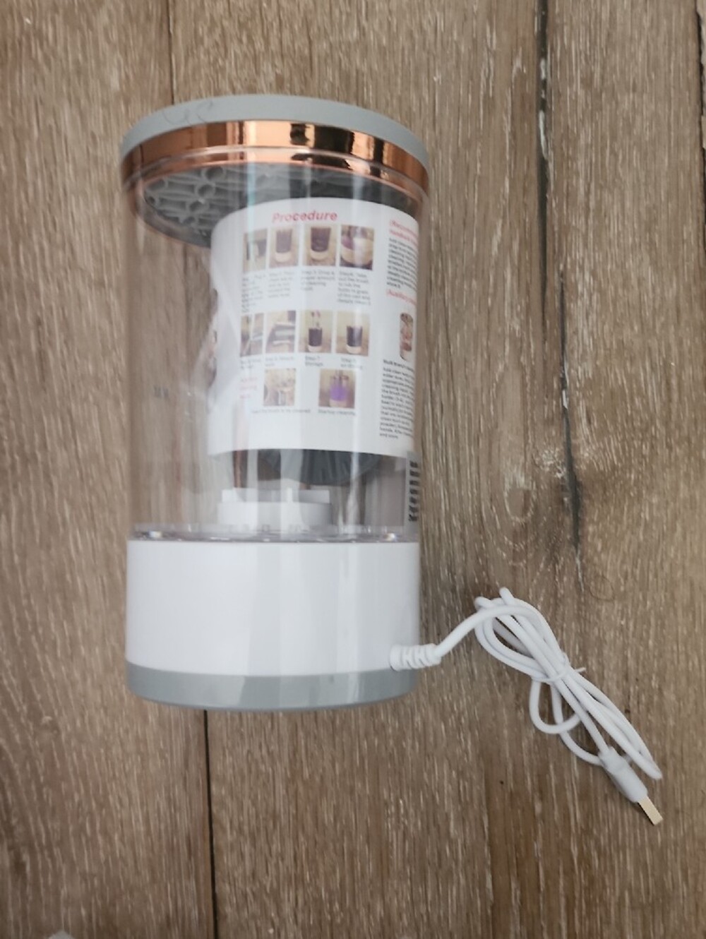 New Electric Makeup Brush Cleaner - White & Rose Gold